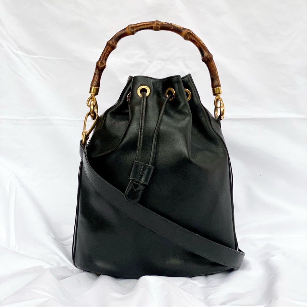 GUCCI Black Leather Drawstring Bucket Shoulder Bag